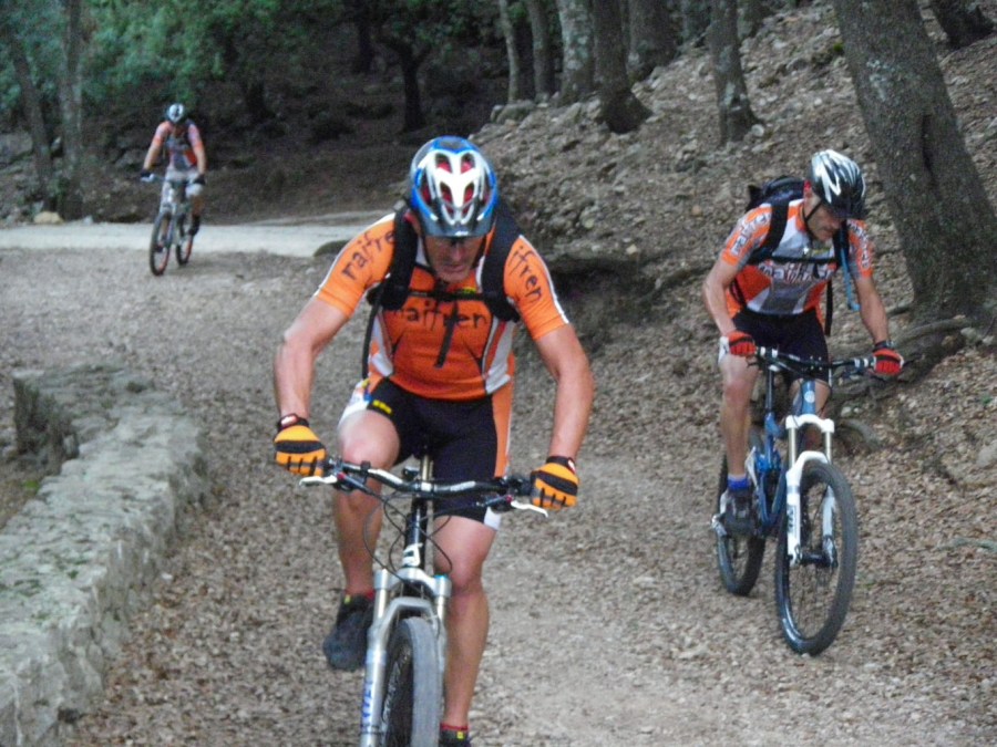 ascenso al refugio des Cairats