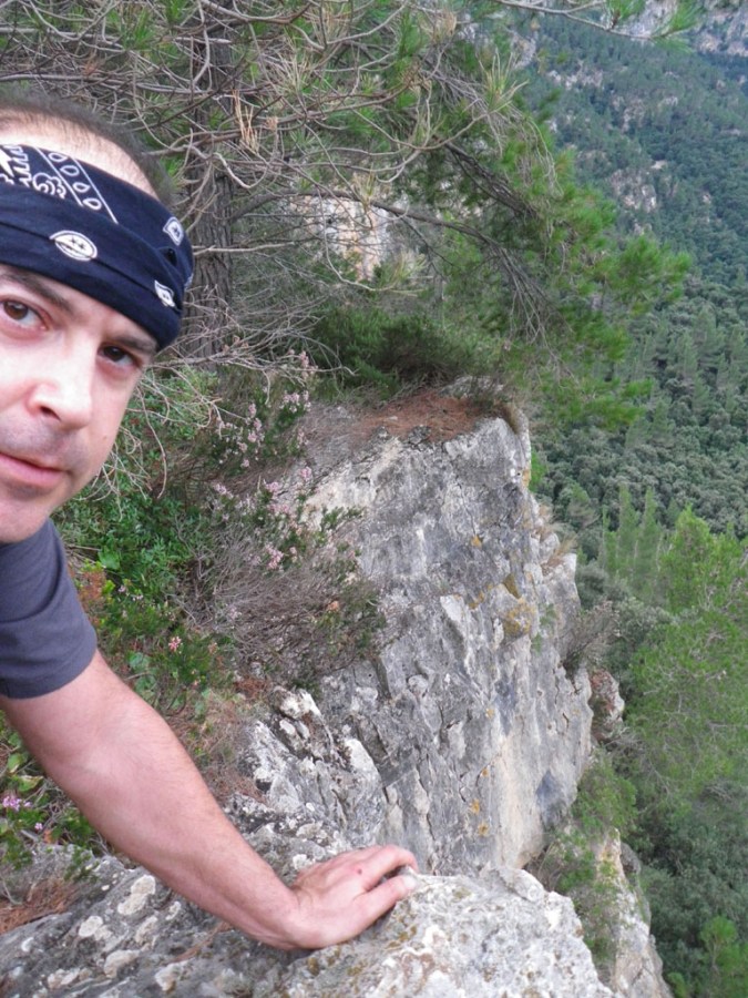 en lo alto del risco