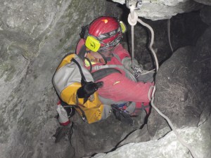 y controlando la situación