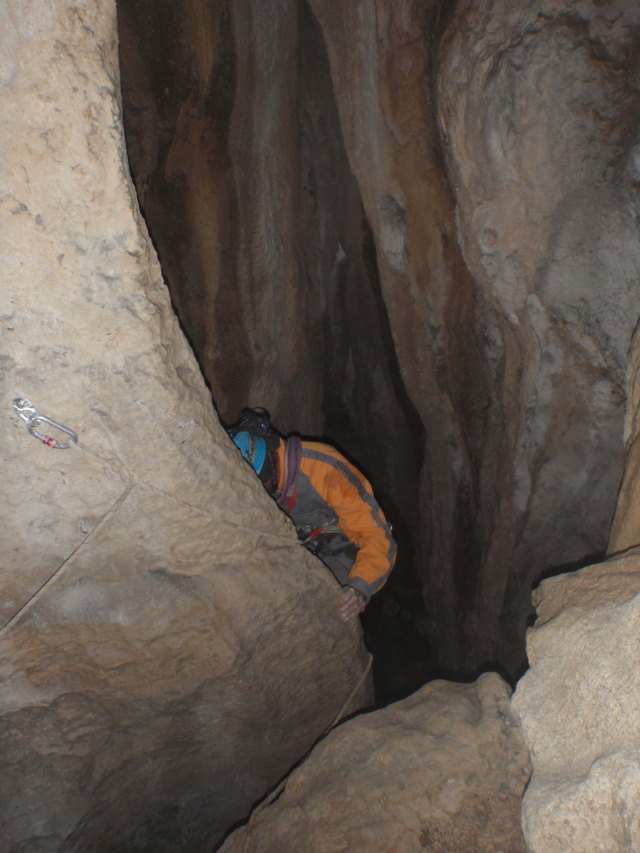 Tarazaga se la juega con los spits en malas condiciones