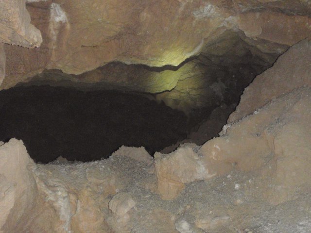 cambio radical de roca madre a terreno terroso y suelto